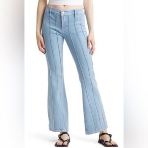 FRAME VANDERBILT THE PINTUCK LOW RISE FLARE JEANS, SIZE 29.